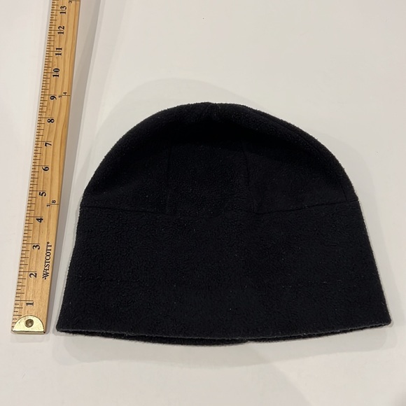 Black beanie - Picture 5 of 5
